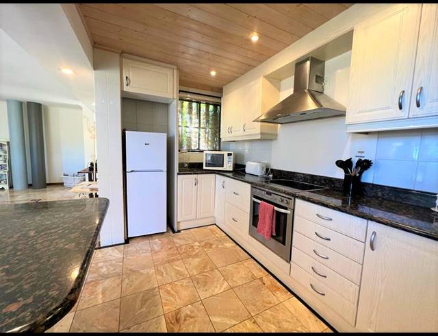 3 BEDROOM HOUSE FOR SALE IN PLATTEKLOOF